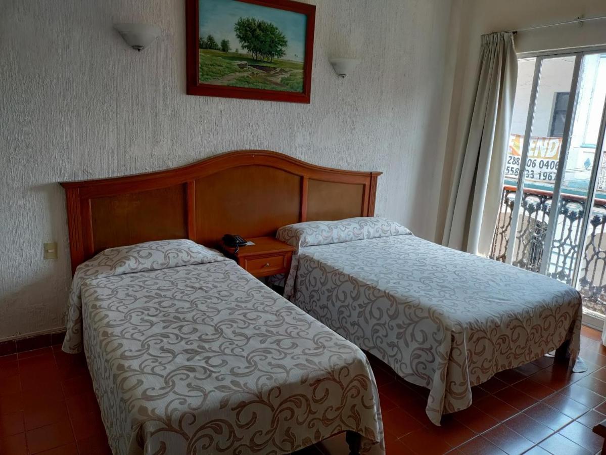Hotel Posada Dona Lala Тлакотаплан Екстериор снимка