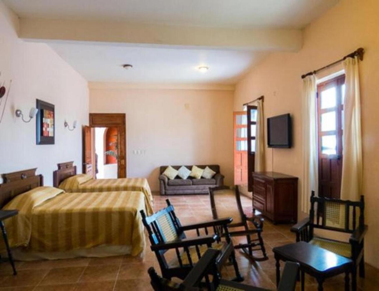 Hotel Posada Dona Lala Тлакотаплан Екстериор снимка