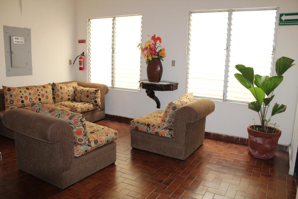 Hotel Posada Dona Lala Тлакотаплан Екстериор снимка